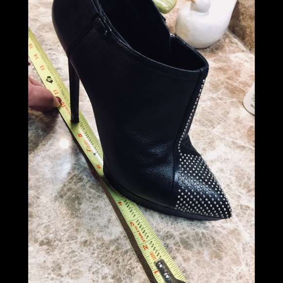 ❤️❤️ Saint Laurent Leather Ankle Boots❤️👍 - Picture 9 of 9